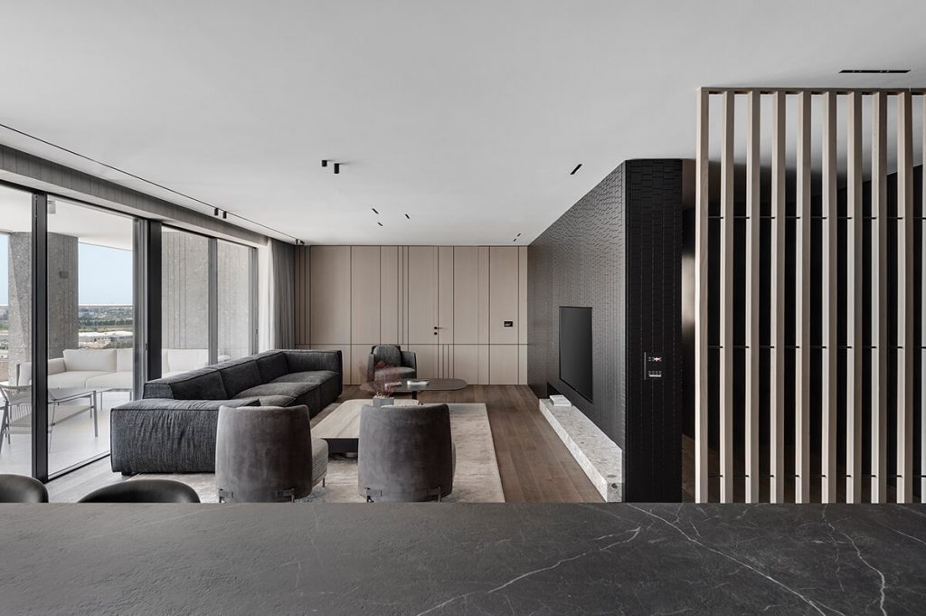 MY HOUSE IS MY DRESS - Penthouse - Erez Hyatt